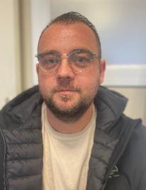 Maxime, directeur d’agence chez AGH Rénovation