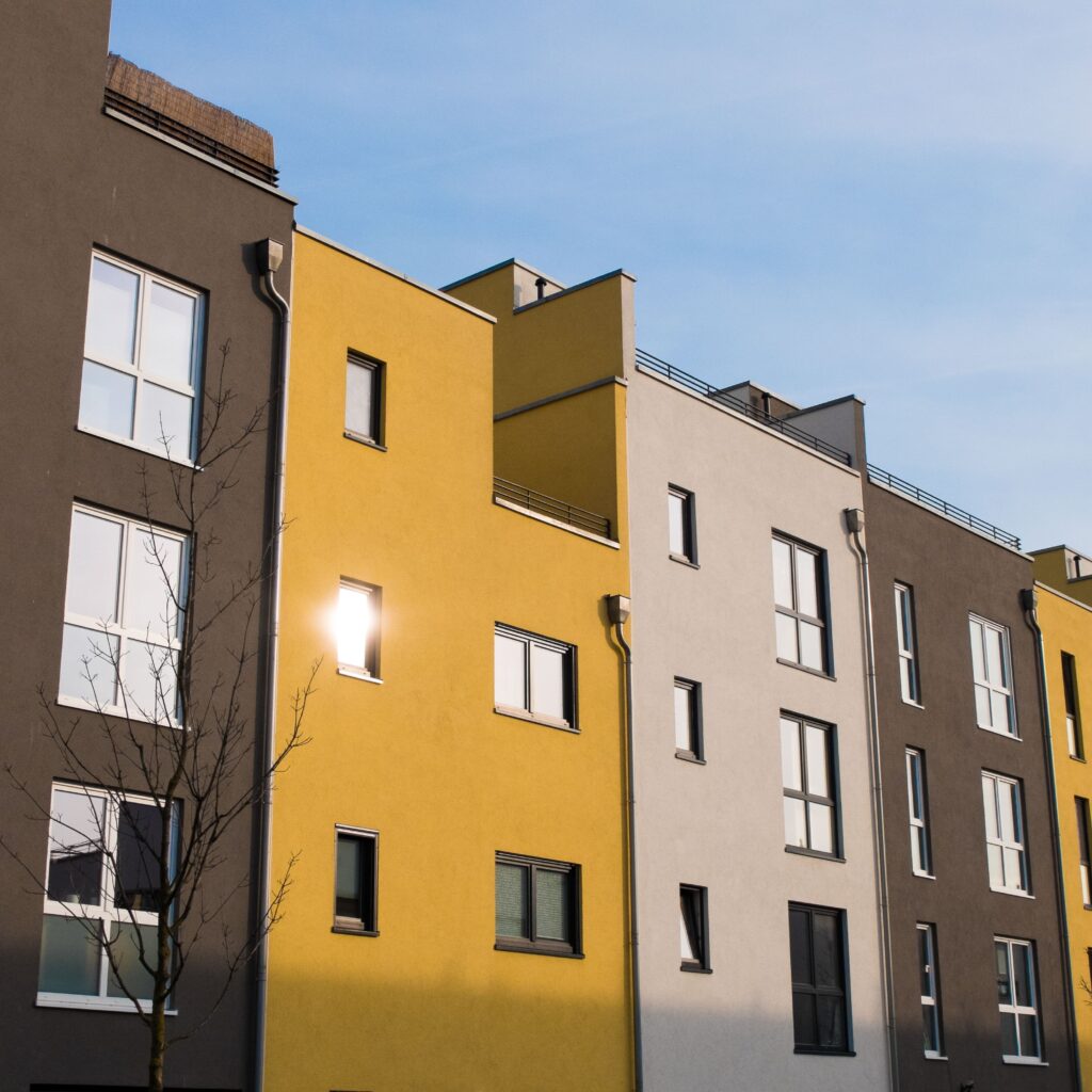 Rénovation de façade : les différents types de ravalement de façade en Normandie 1 AdobeStock 96026789