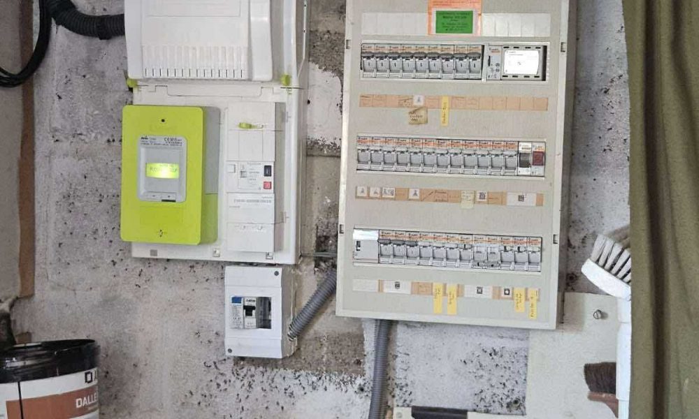 Changement tableau électrique secteur Vire : Image avant